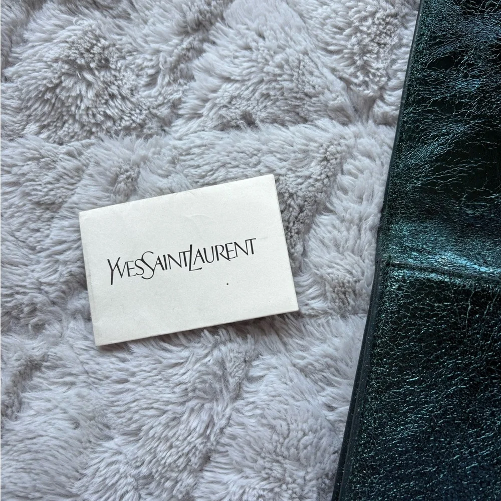 Yves Saint Laurent Y-Linge Clutch, Shimmer Green, Satin Interior - Picture 7 of 16